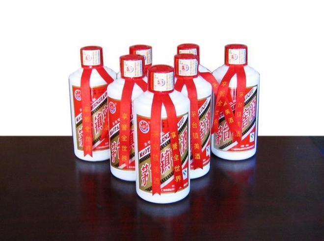 窖池空了，钱包鼓了 茅台镇淘汰赛背后的消费革命